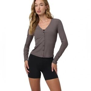 Vuori Pose Cardigan in Chai Size Small Womens